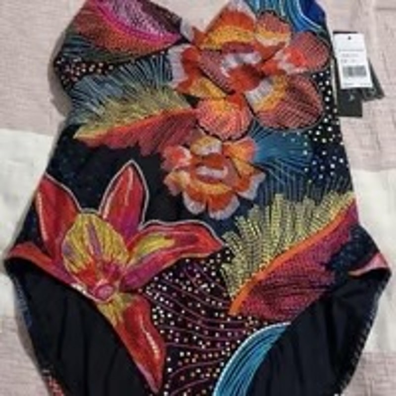 La Blanca High Neck Keyhole Swimsuit Sunlit Soiree Tummy Control A32